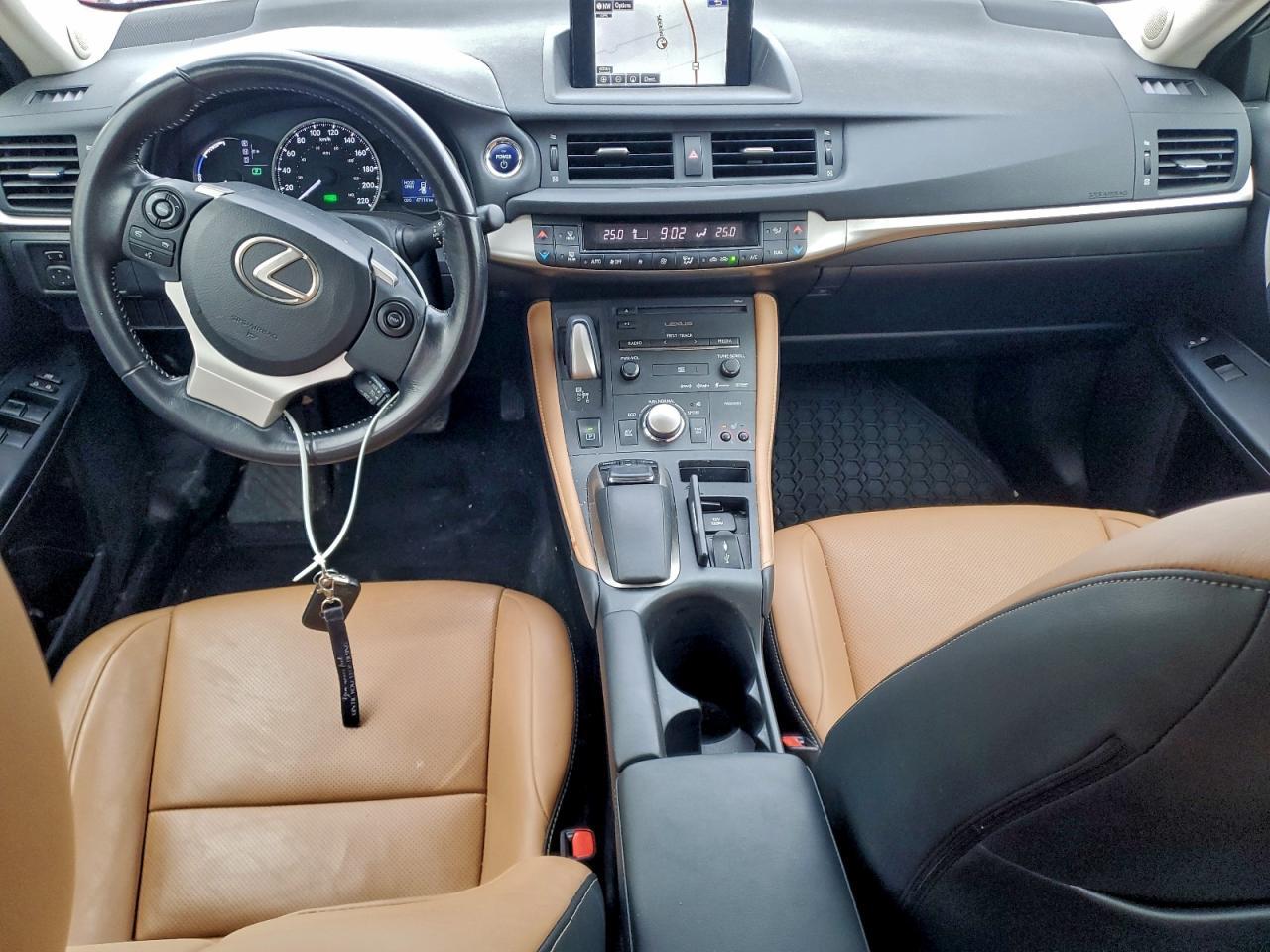 2016 LEXUS CT 200