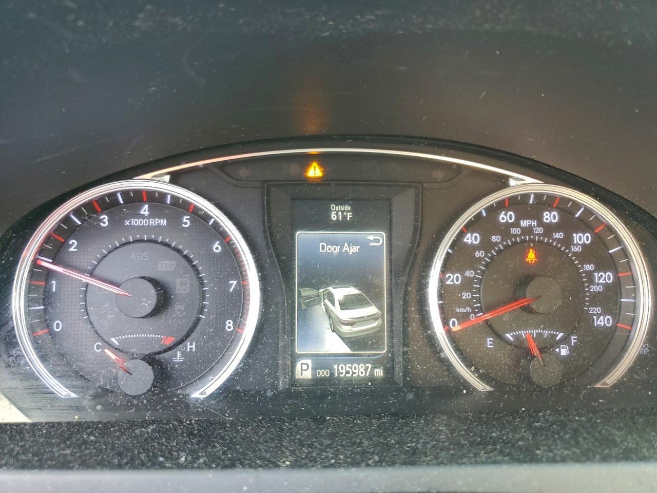 2016 TOYOTA CAMRY