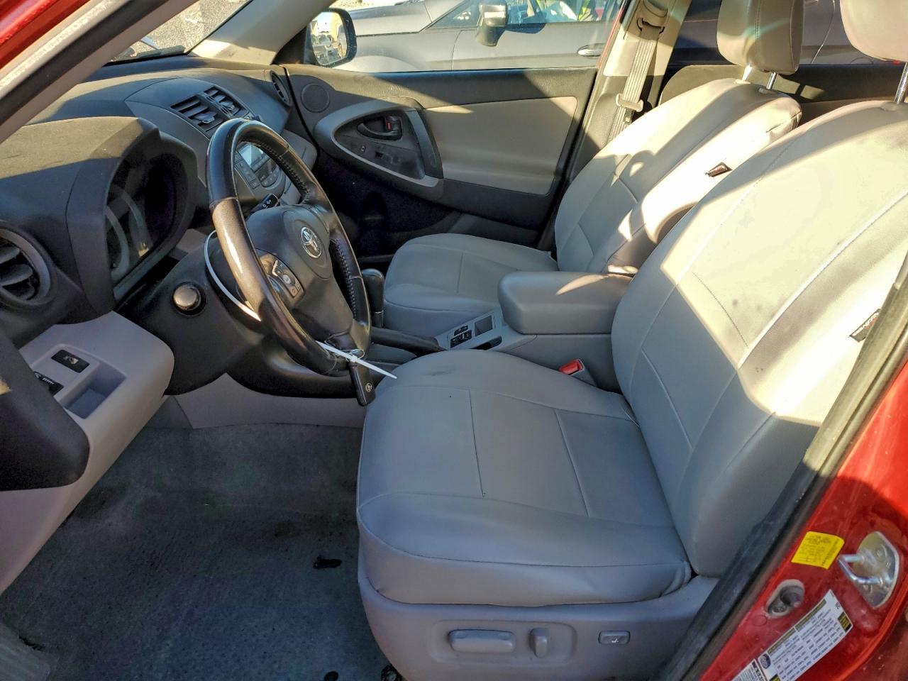2011 TOYOTA RAV4