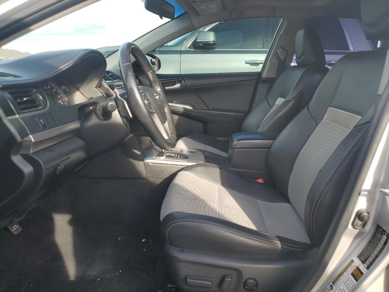 2014 TOYOTA CAMRY