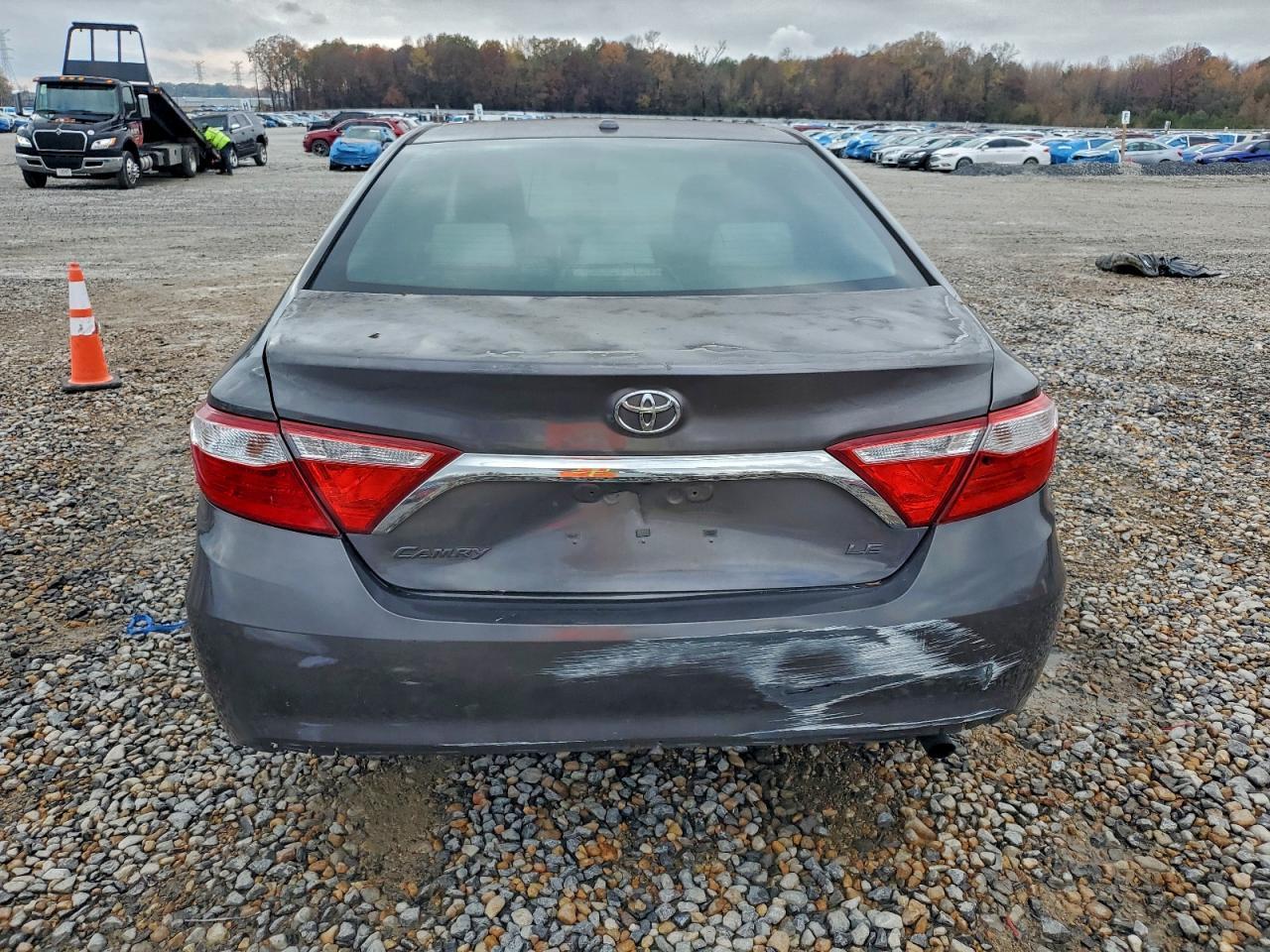 2016 TOYOTA CAMRY