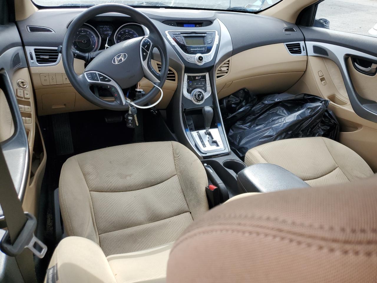 2012 HYUNDAI ELANTRA