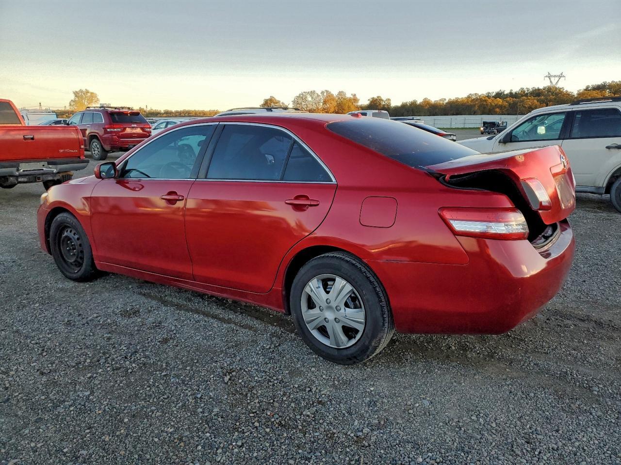 2011 TOYOTA CAMRY