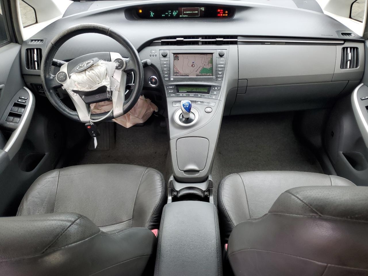 2011 TOYOTA PRIUS
