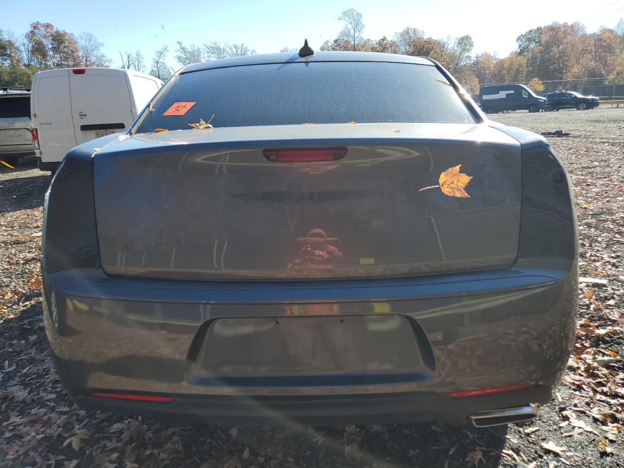 2019 CHRYSLER 300