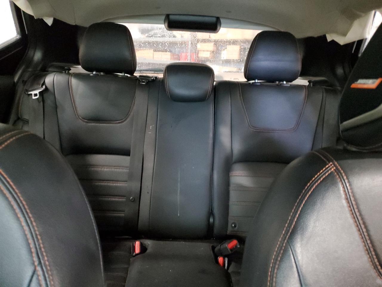 2020 NISSAN KICKS