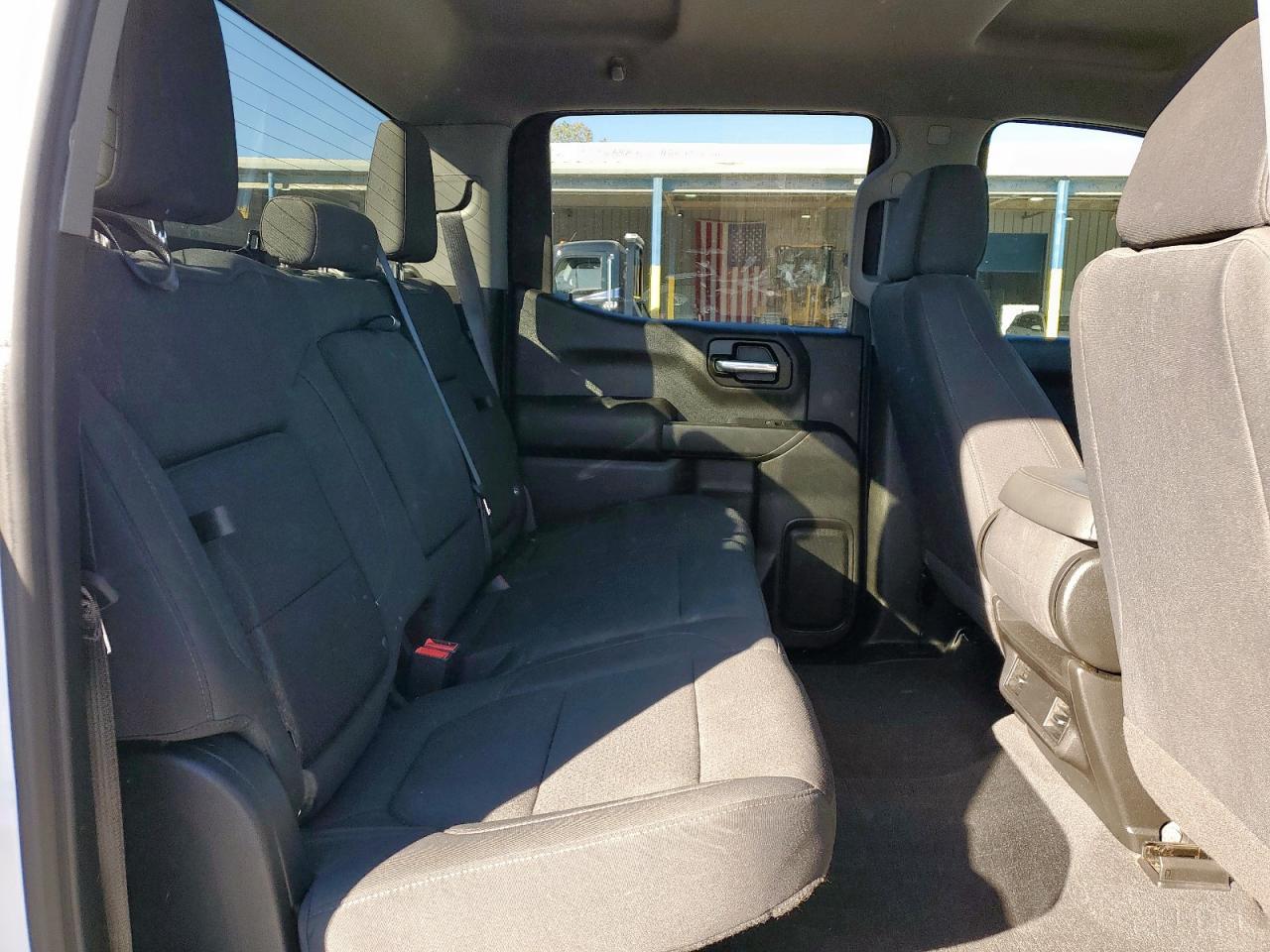 2021 CHEVROLET Silverado