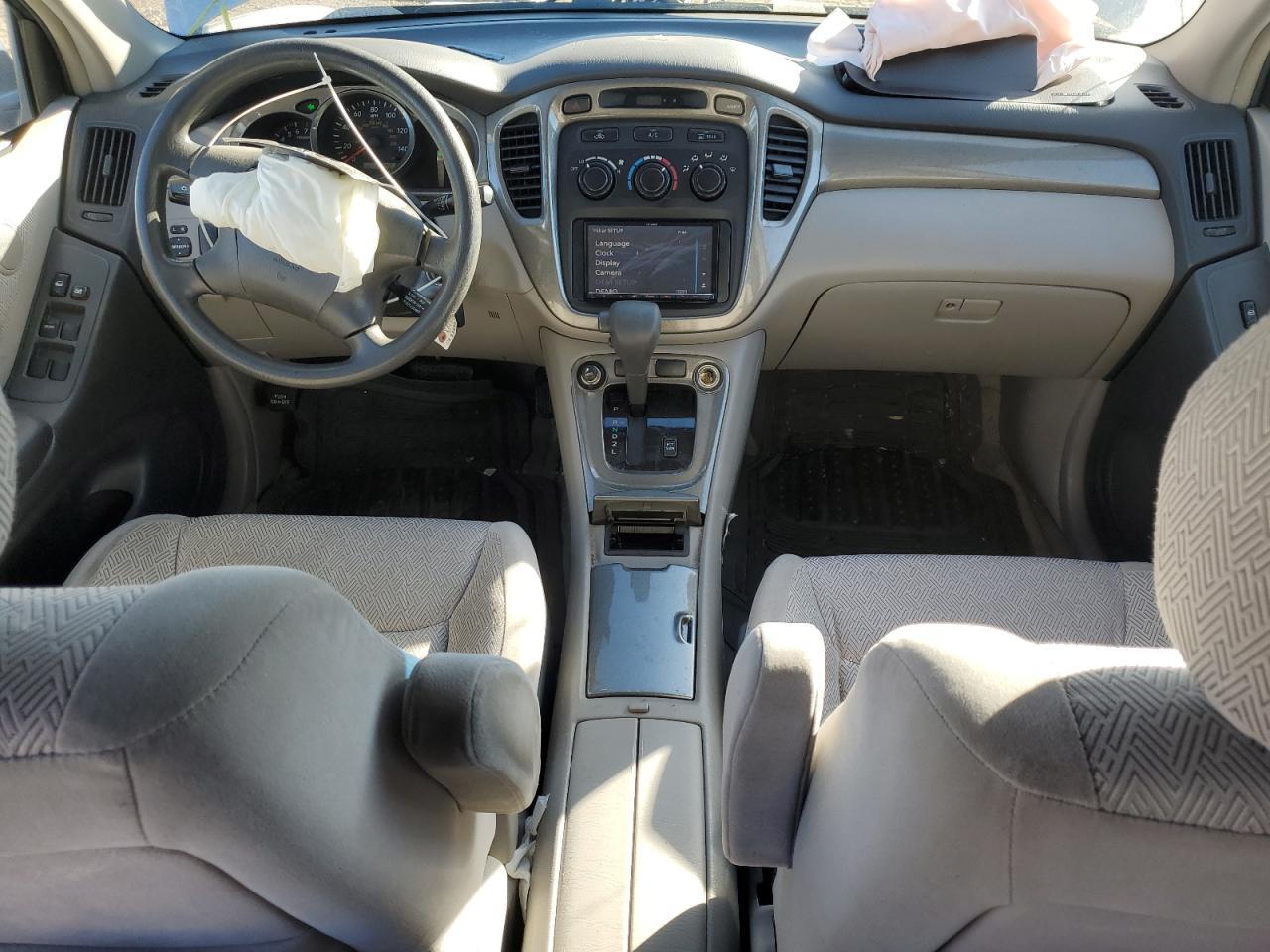 2003 TOYOTA HIGHLANDER