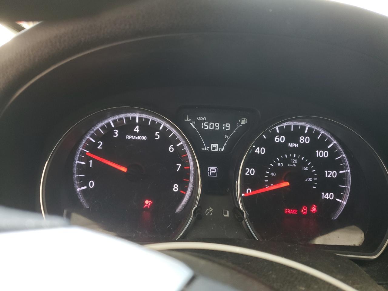 2016 NISSAN VERSA
