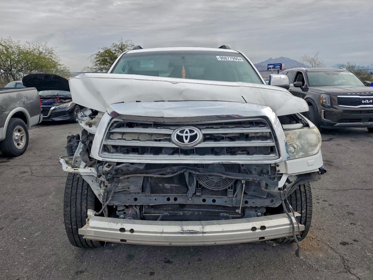 2017 TOYOTA Sequoia