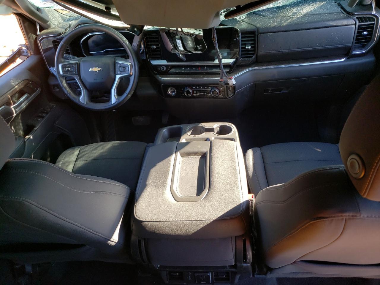 2023 CHEVROLET Silverado