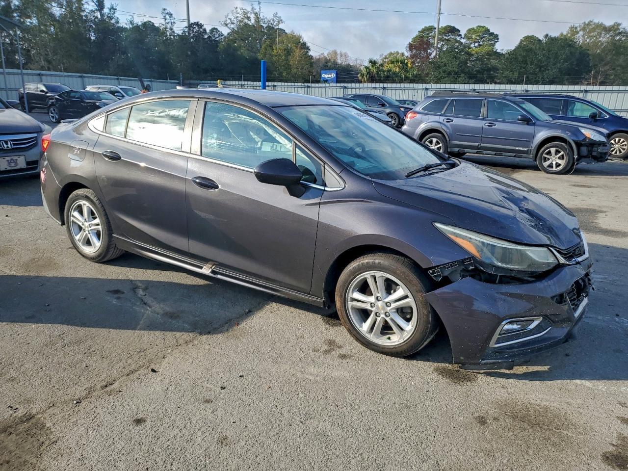 2017 CHEVROLET CRUZE