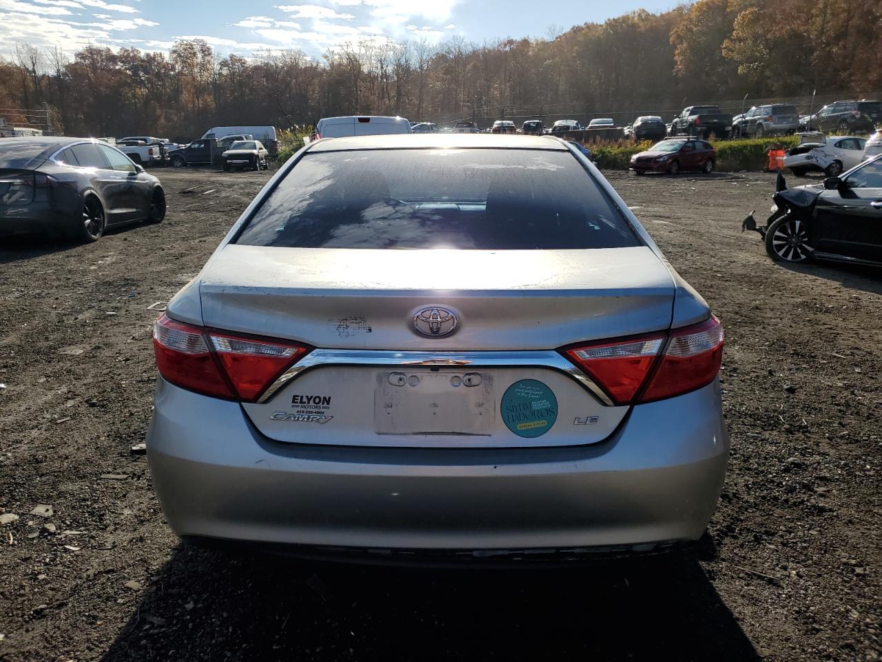 2017 TOYOTA CAMRY
