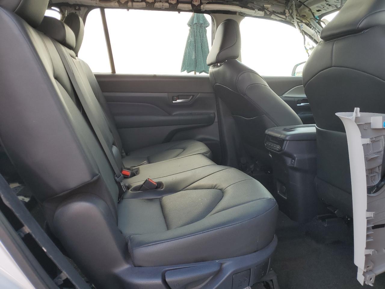 2024 TOYOTA HIGHLANDER