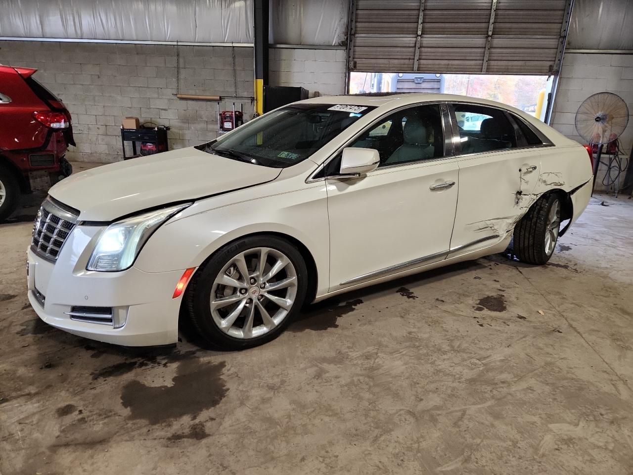 2014 CADILLAC XTS