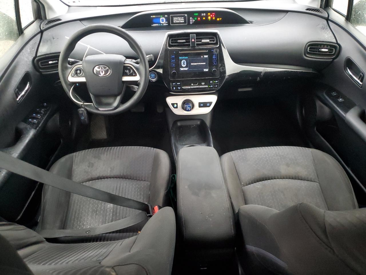 2016 TOYOTA PRIUS