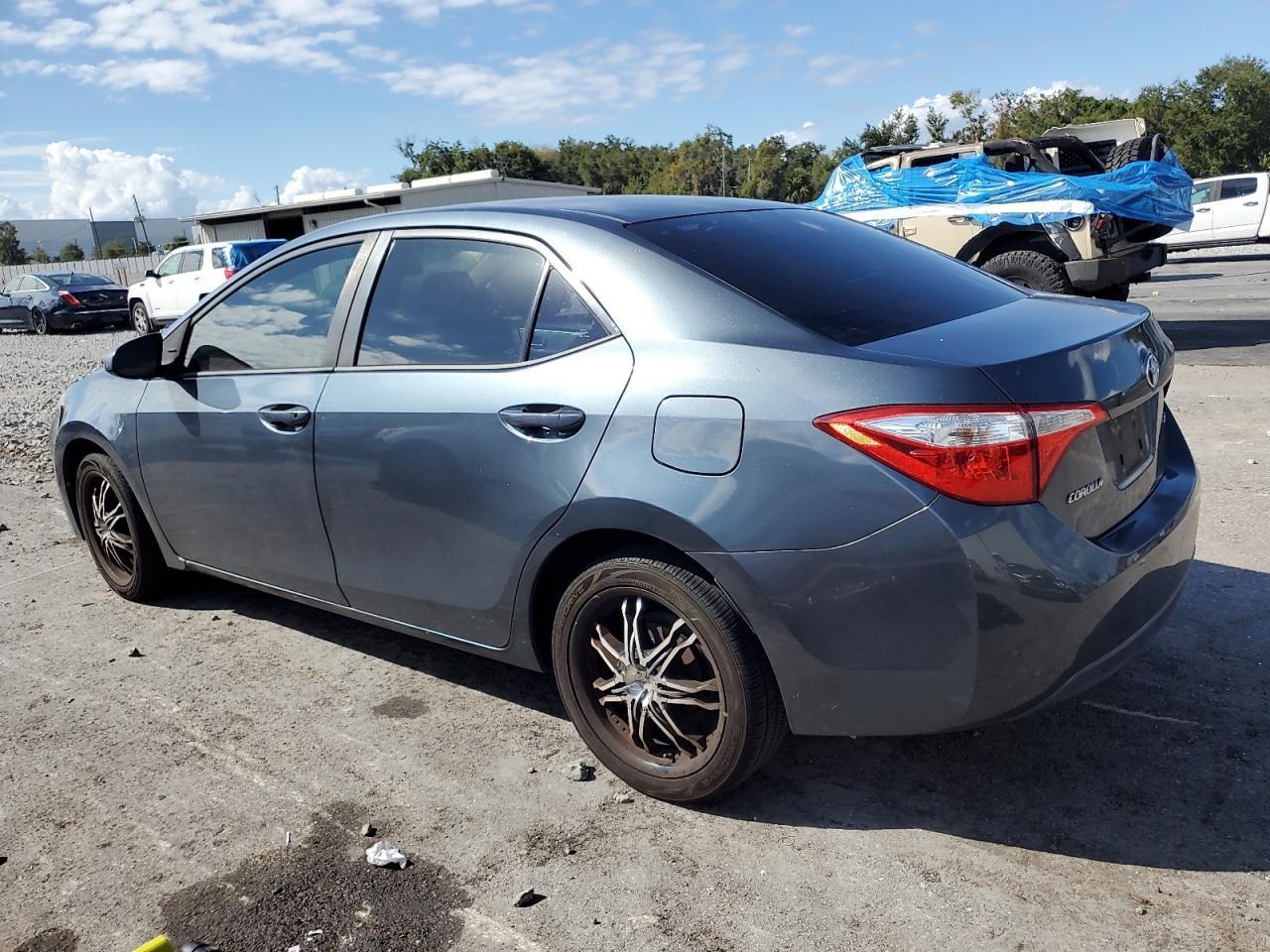 2015 TOYOTA COROLLA