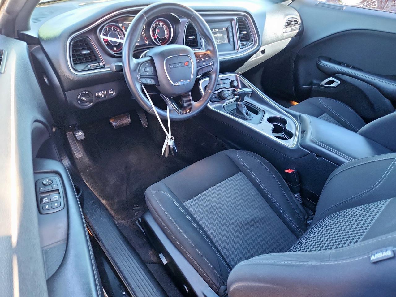2015 DODGE Challenger