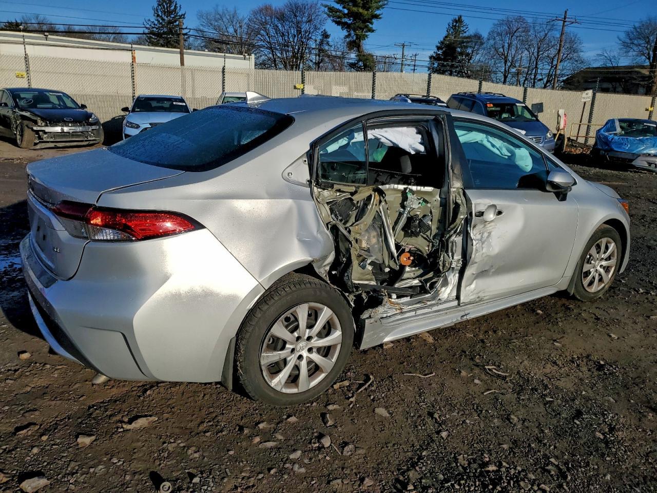 2021 TOYOTA COROLLA