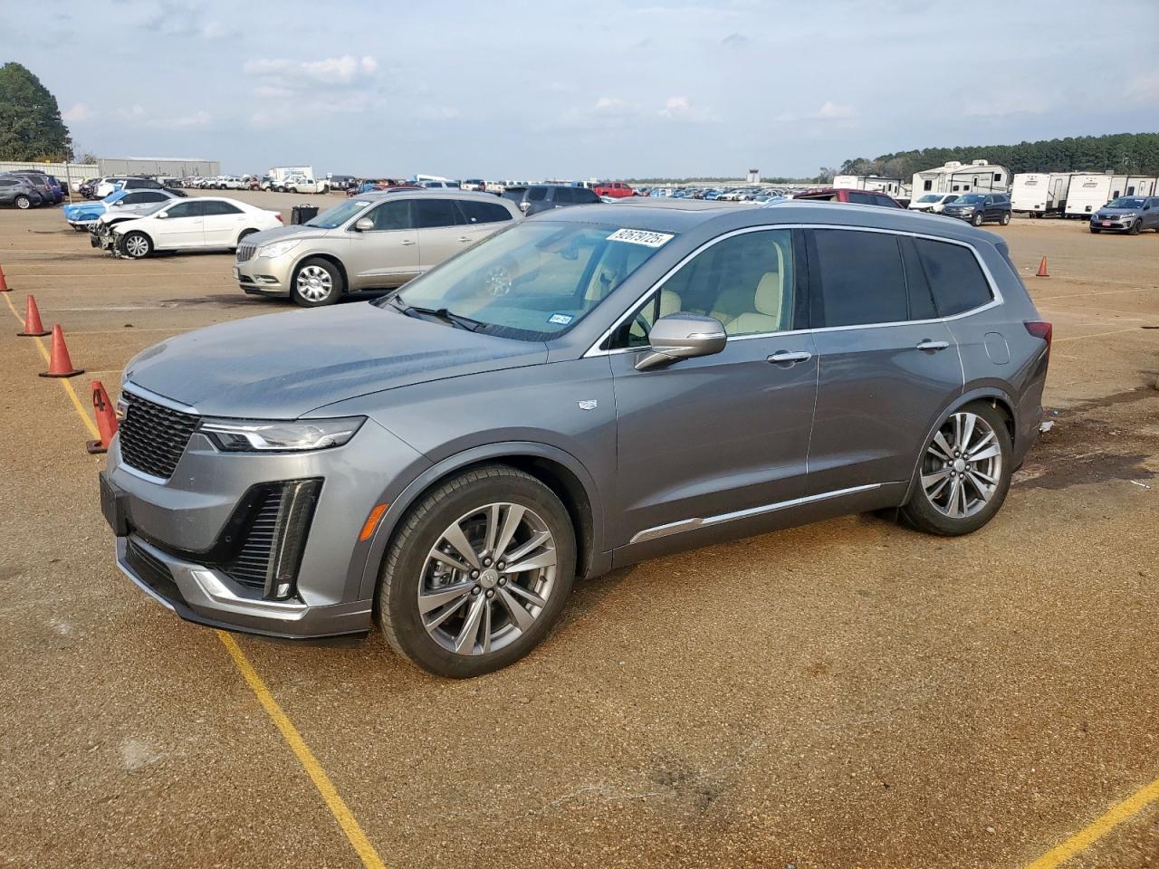 2021 CADILLAC XT6