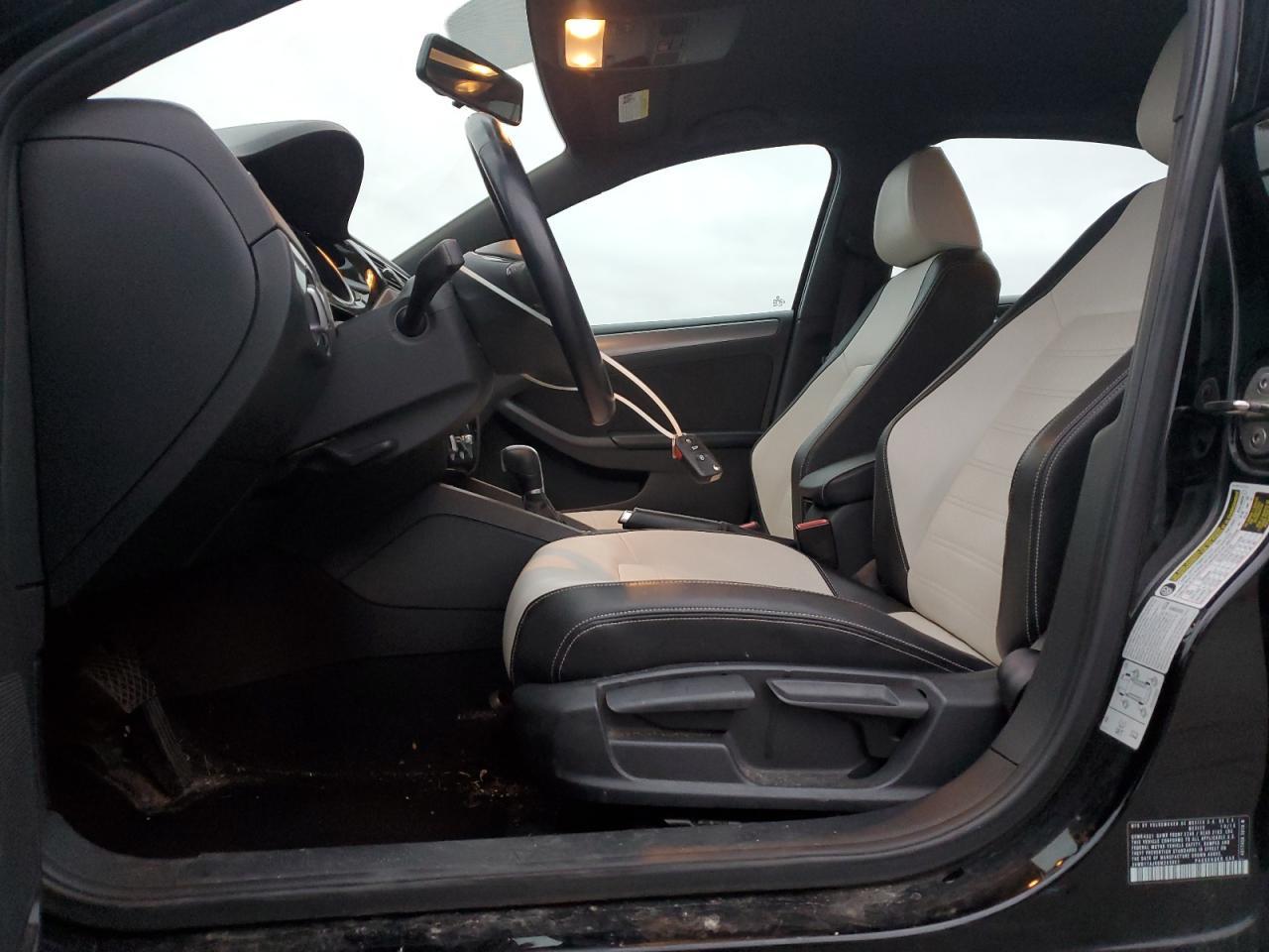 2016 VOLKSWAGEN JETTA