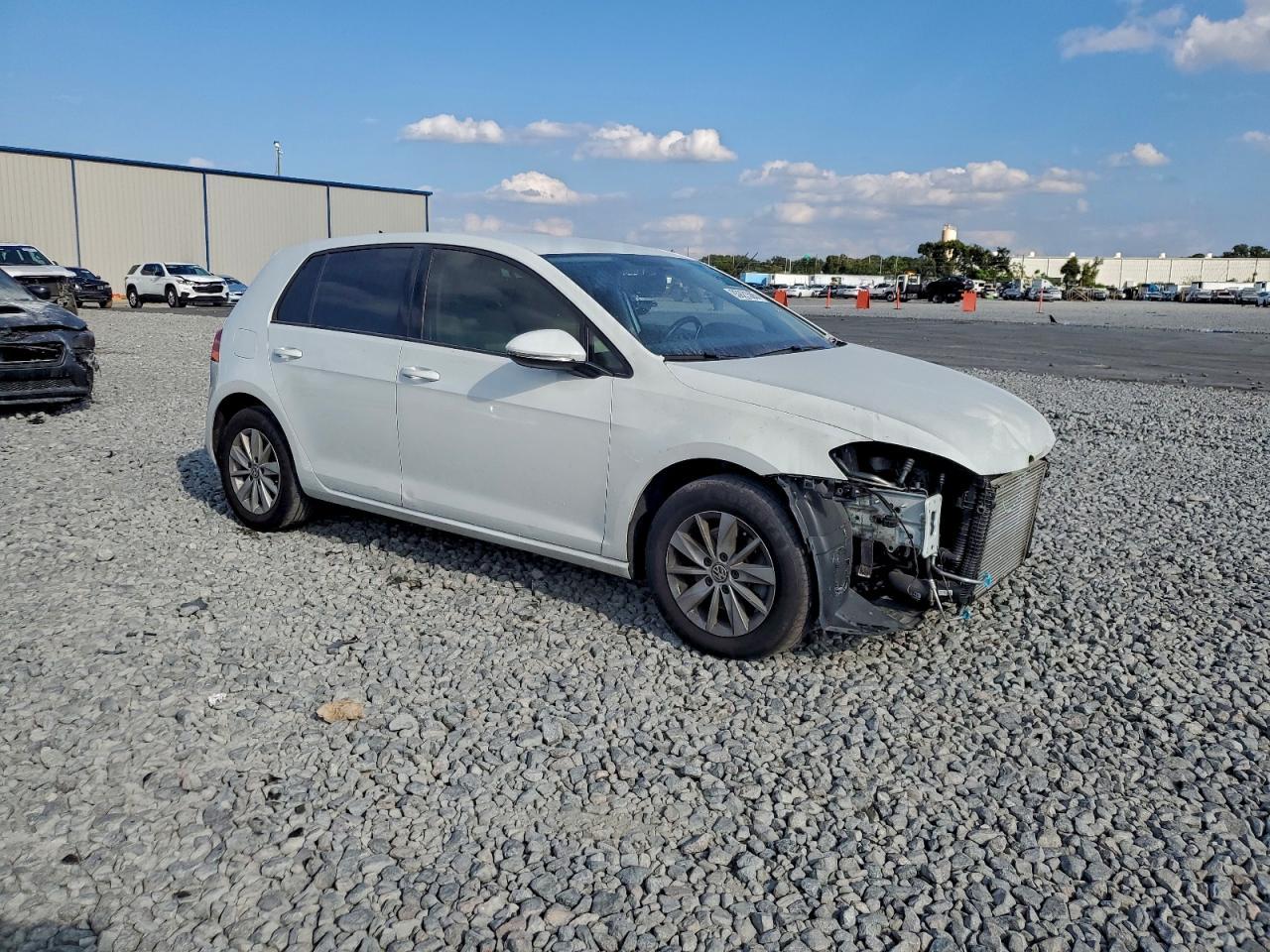 2016 VOLKSWAGEN GOLF