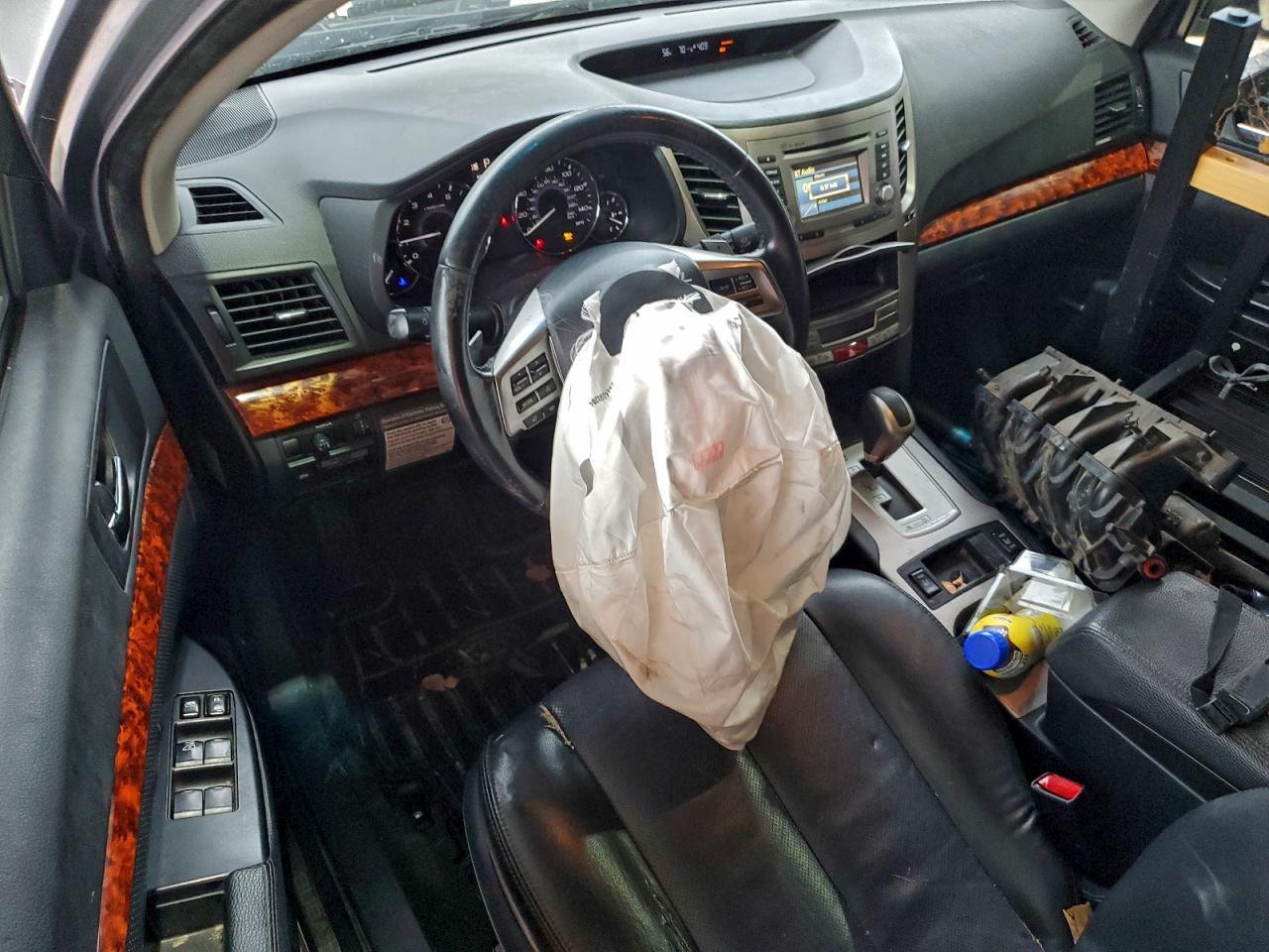 2013 SUBARU Outback