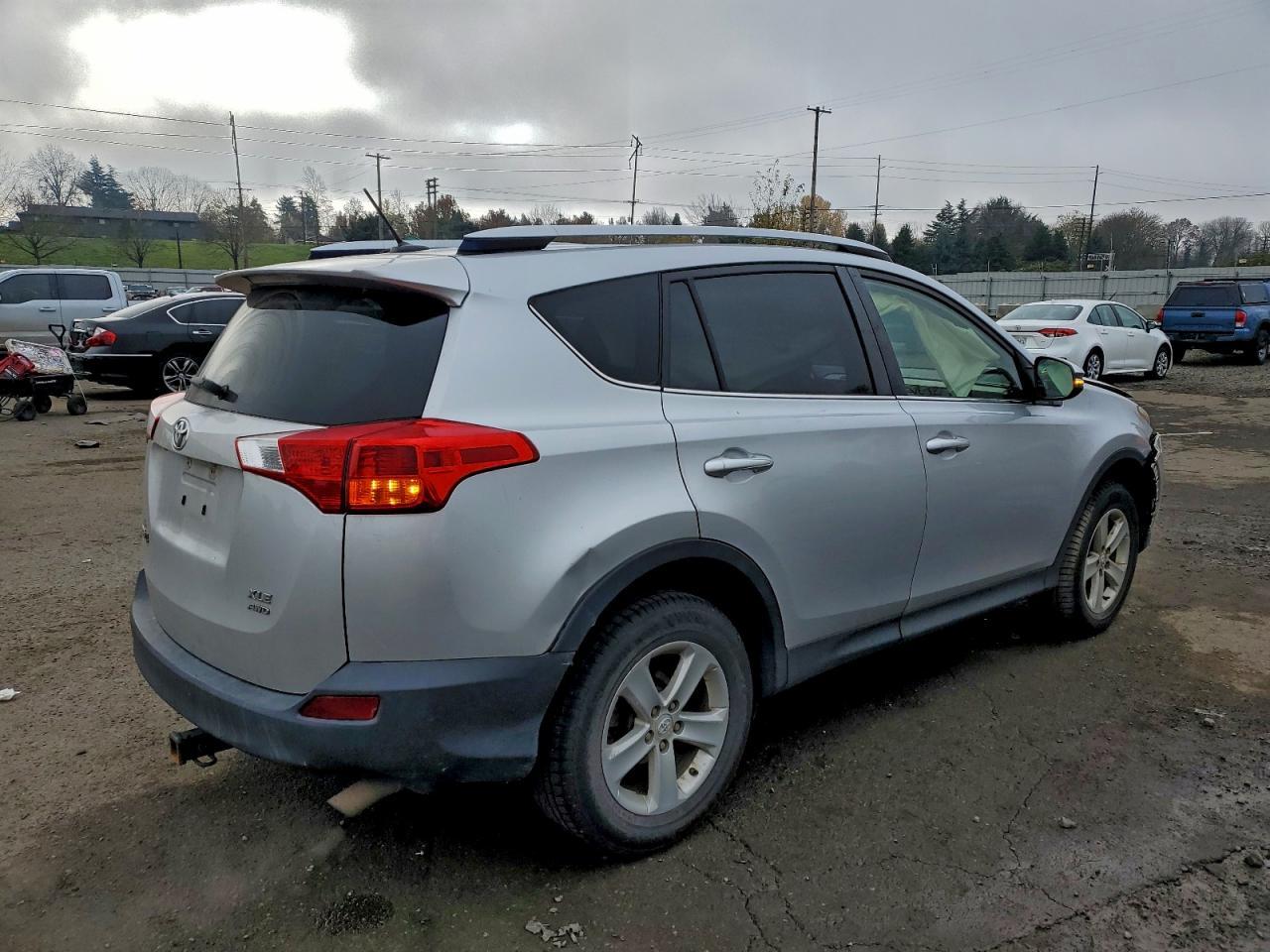 2014 TOYOTA RAV4