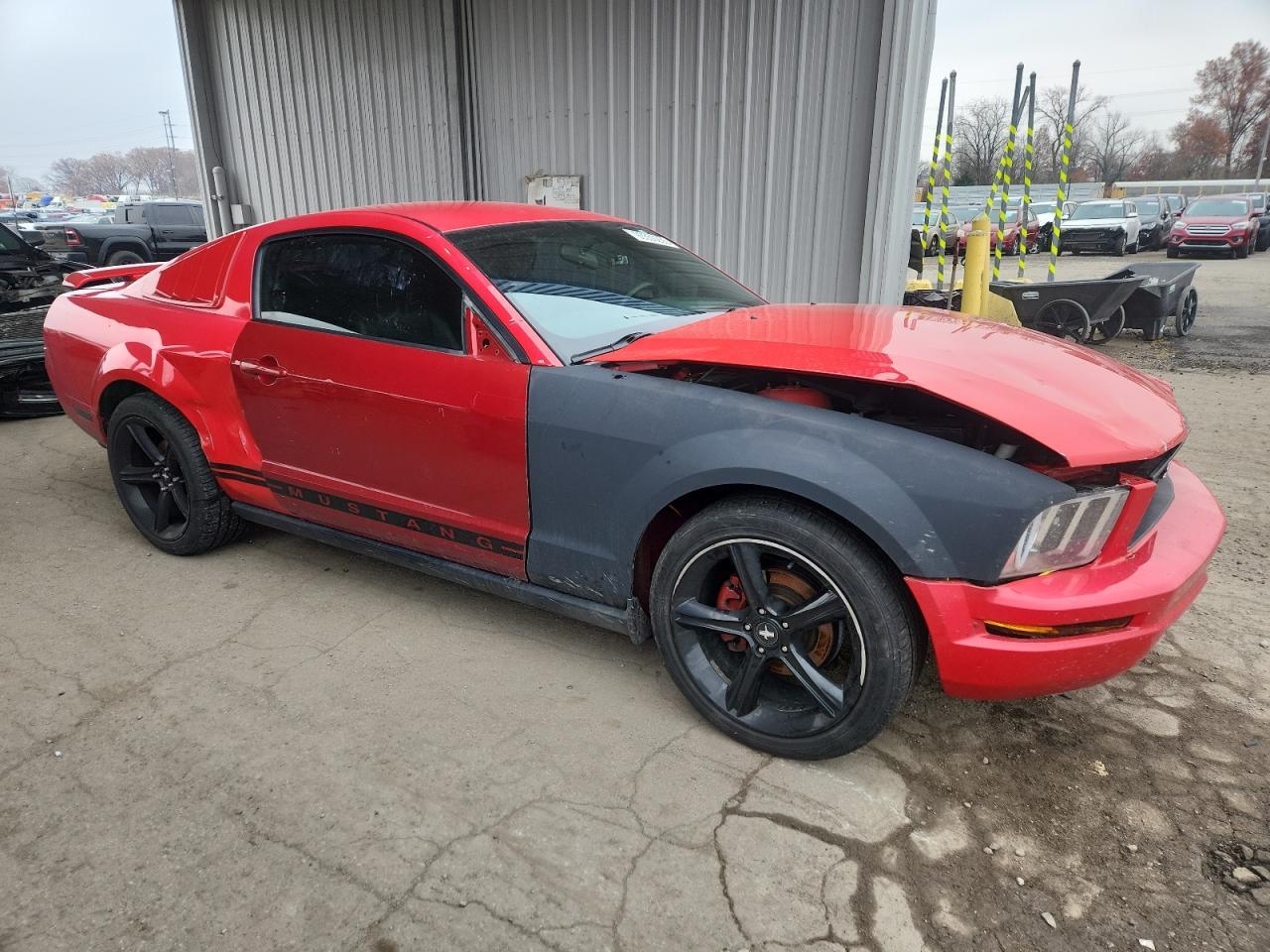 2005 FORD MUSTANG