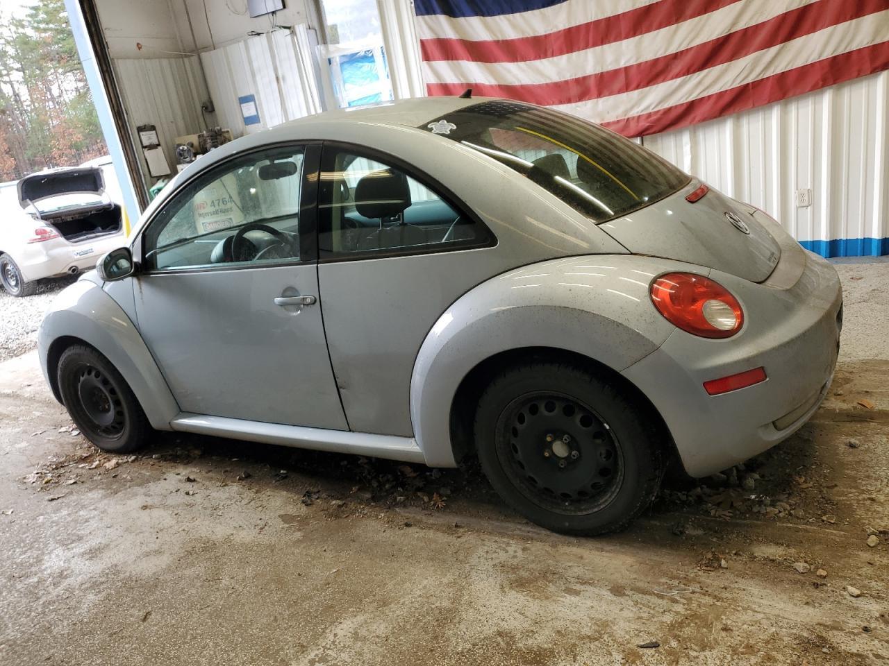 2010 VOLKSWAGEN Beetle