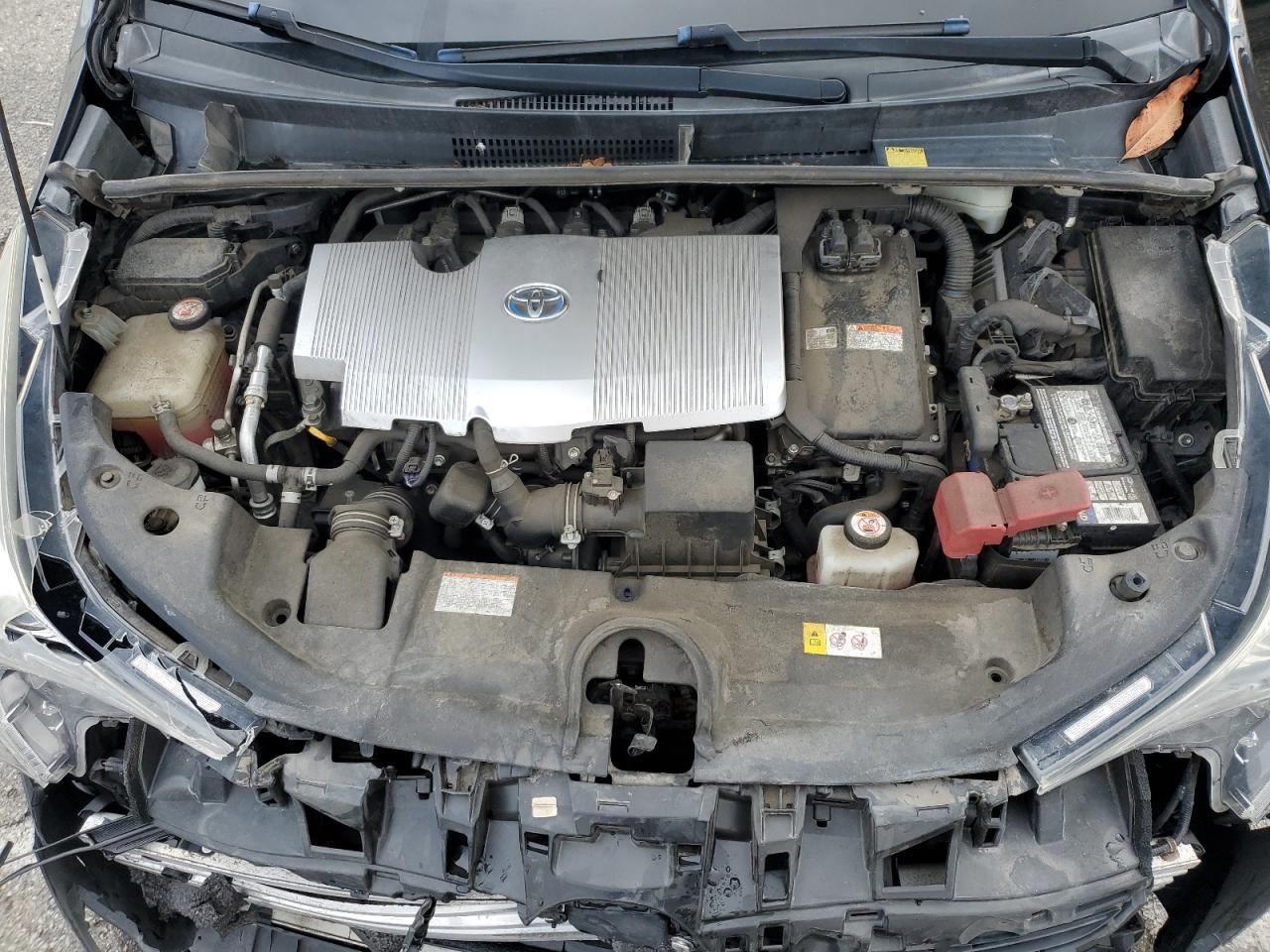 2016 TOYOTA PRIUS
