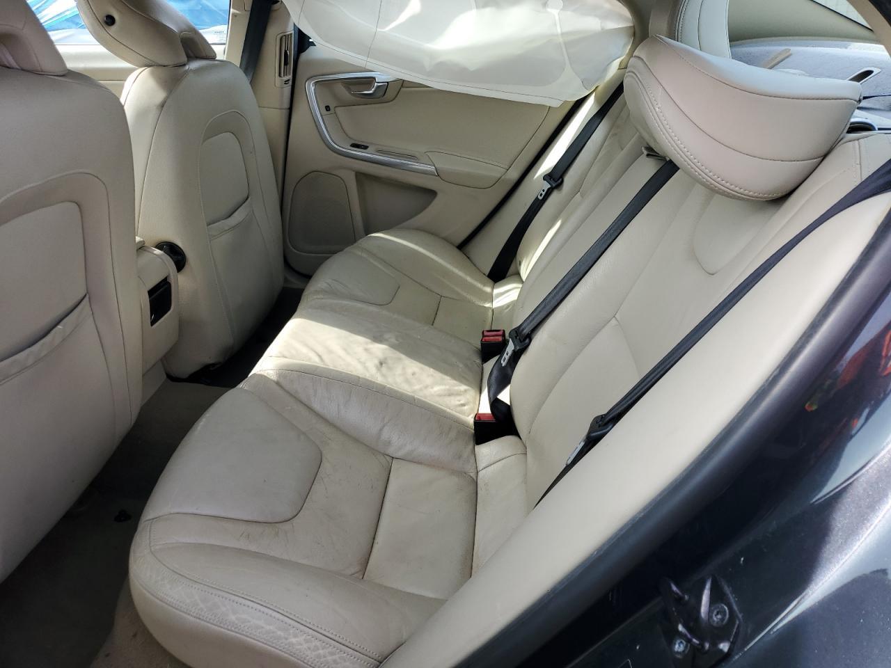 2012 VOLVO S60