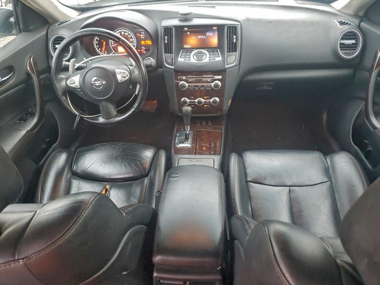 2011 NISSAN Maxima