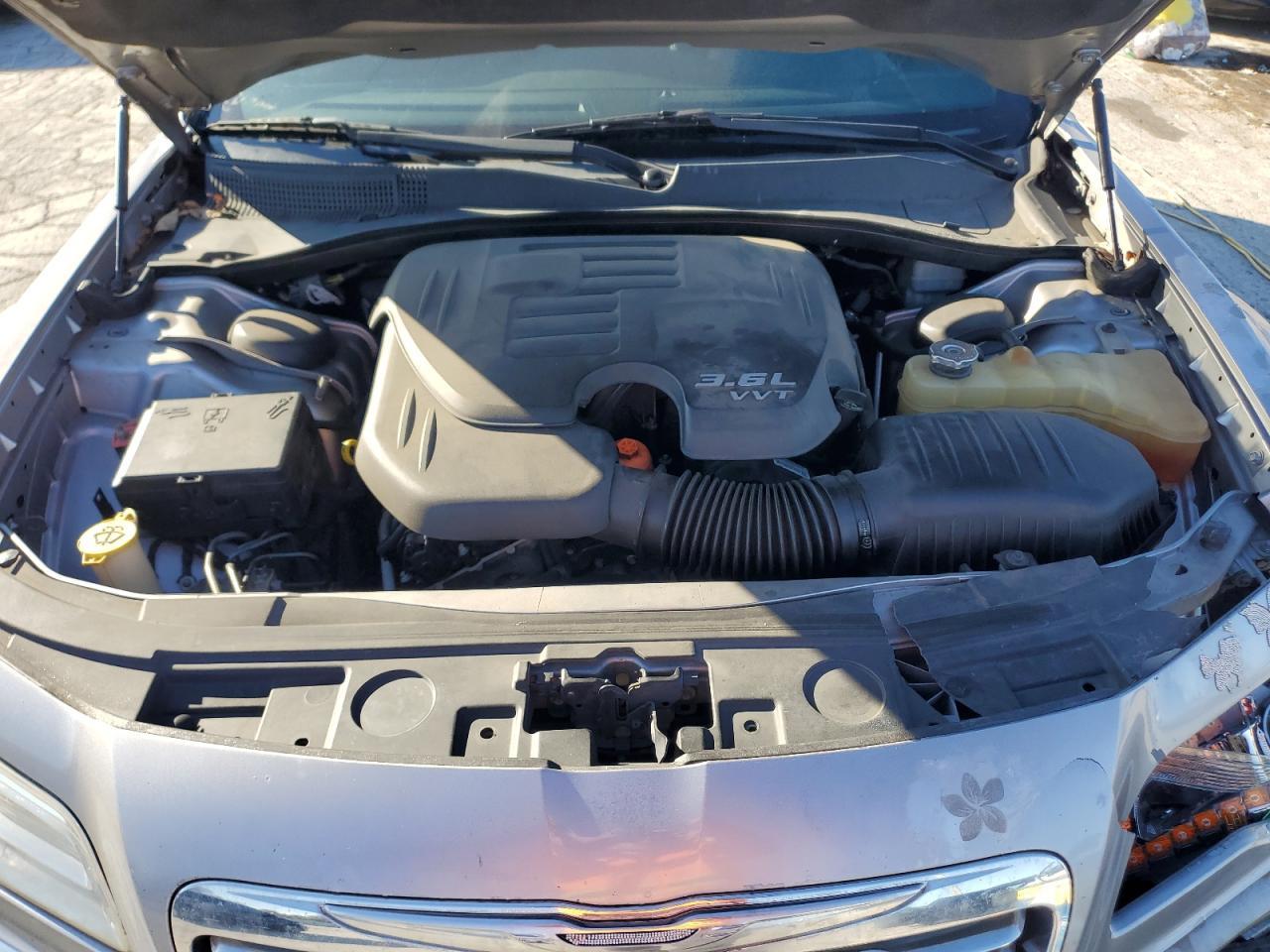 2011 CHRYSLER 300