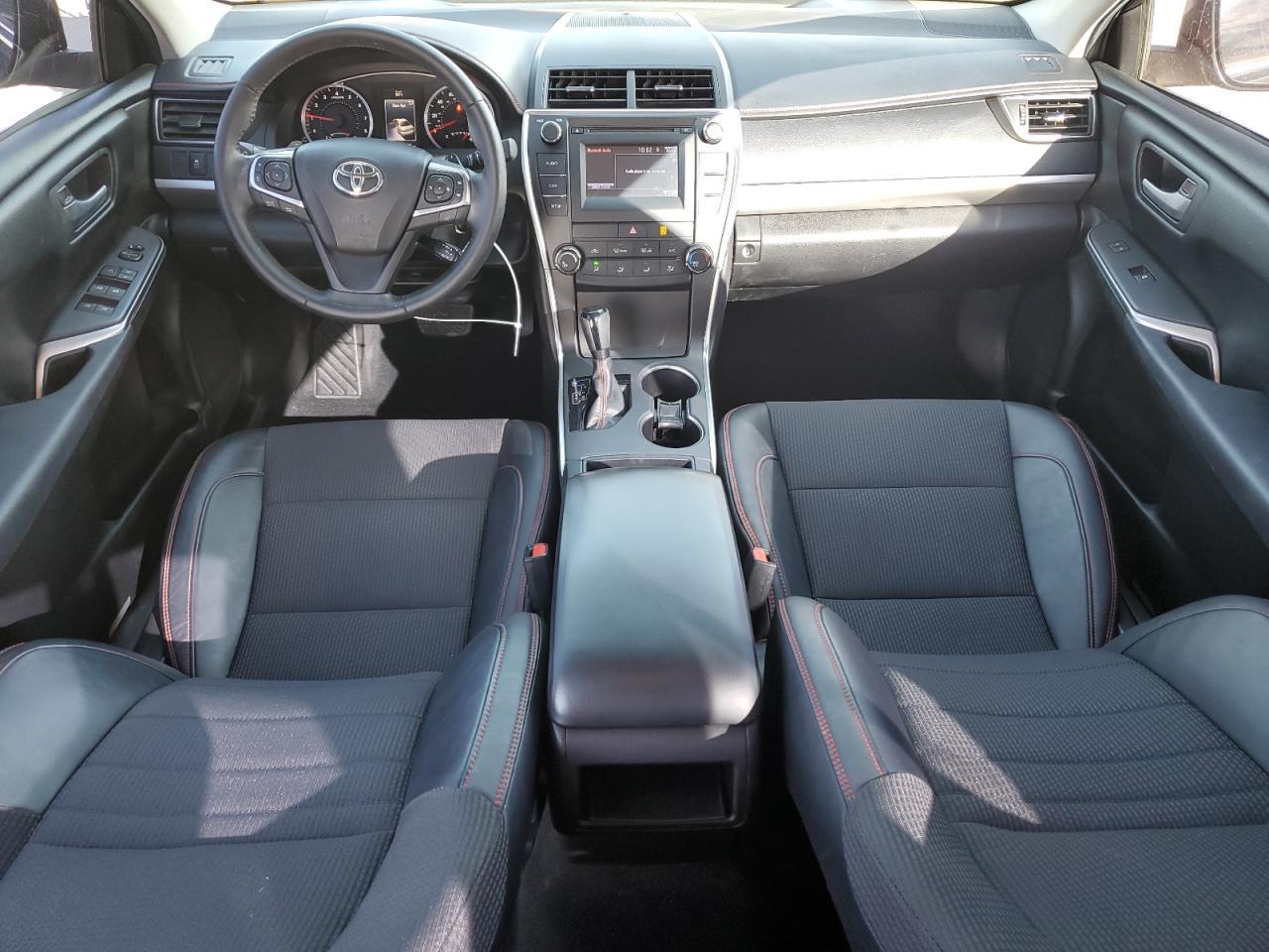 2016 TOYOTA CAMRY
