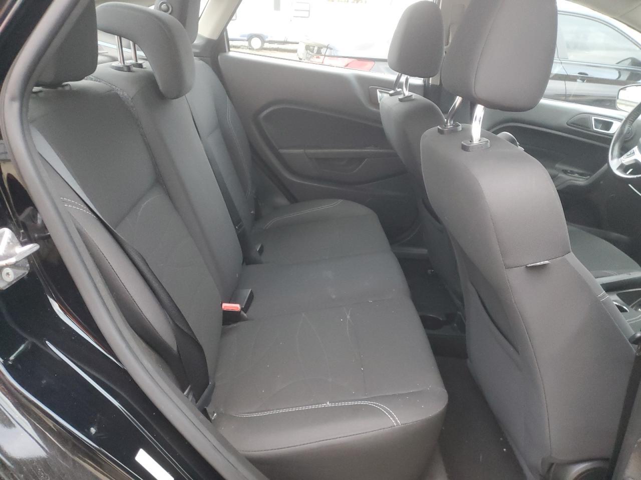 2016 FORD Fiesta