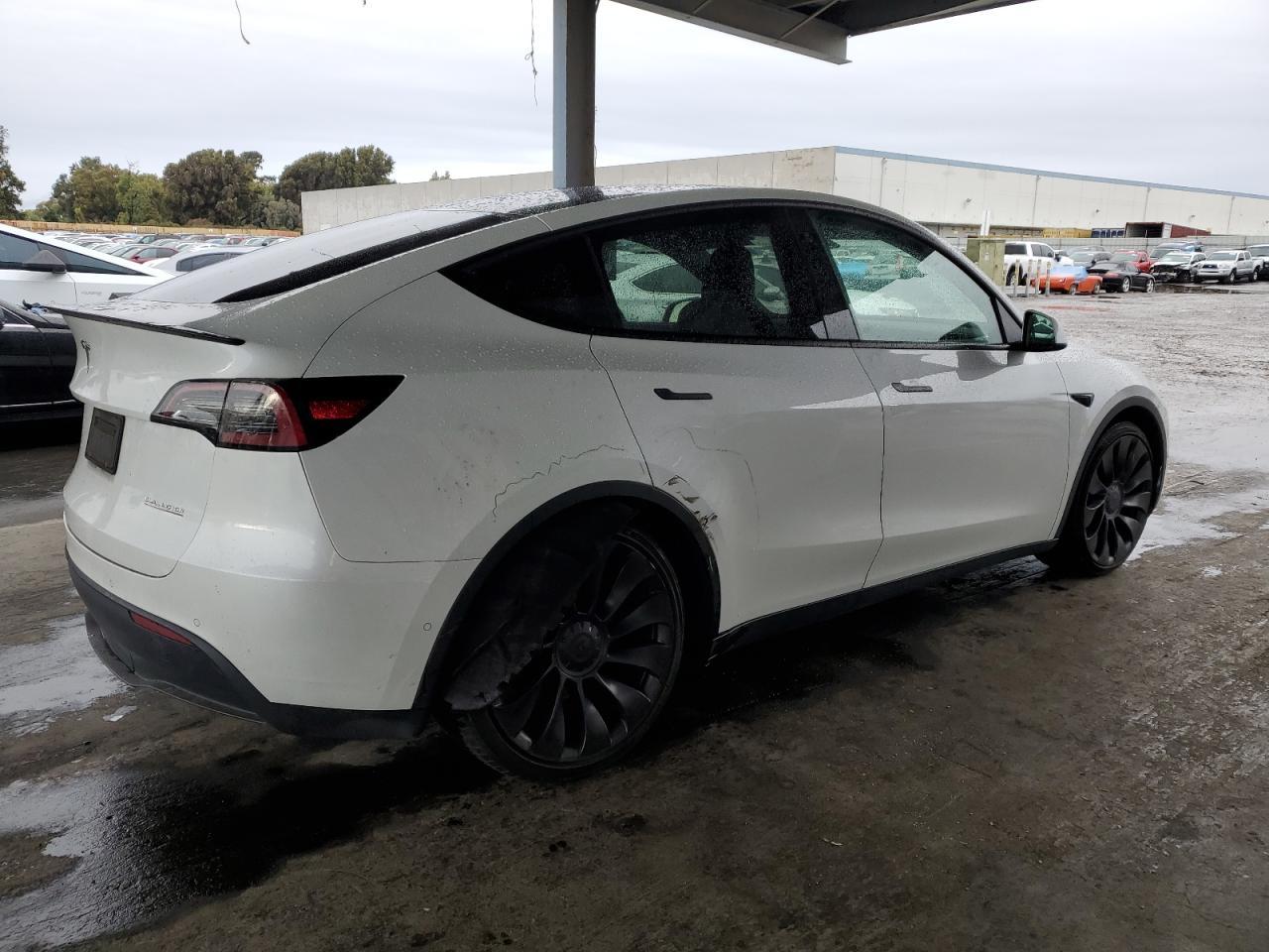 2022 TESLA MODEL Y