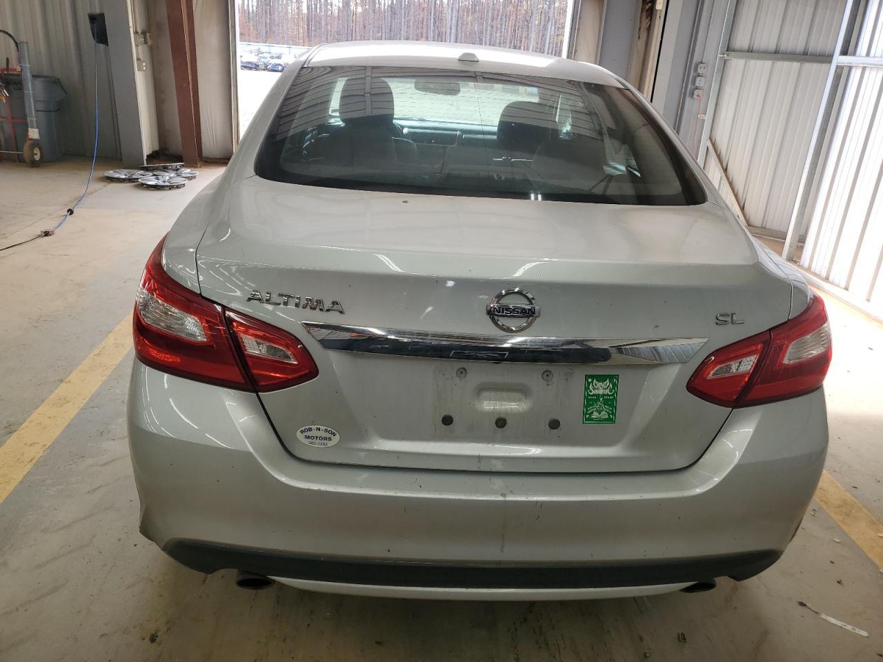 2017 NISSAN ALTIMA
