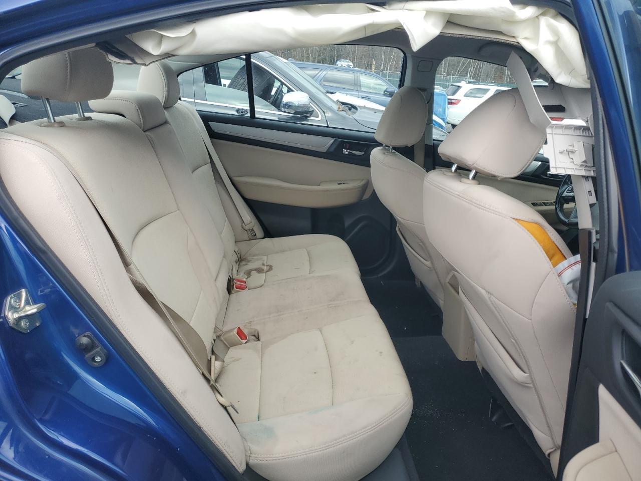 2016 SUBARU Legacy
