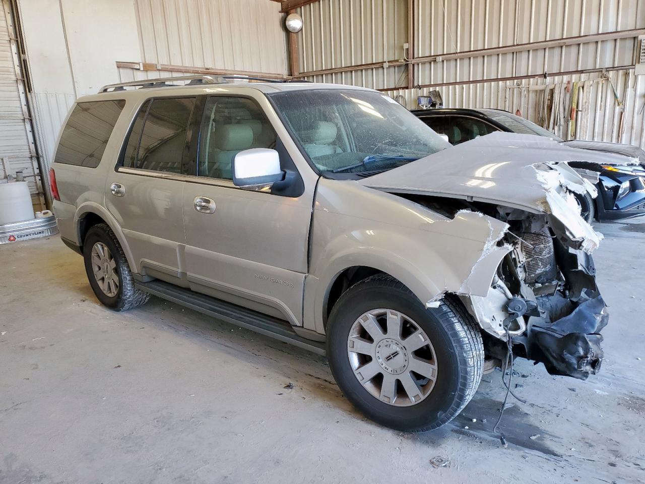 2004 LINCOLN Navigator