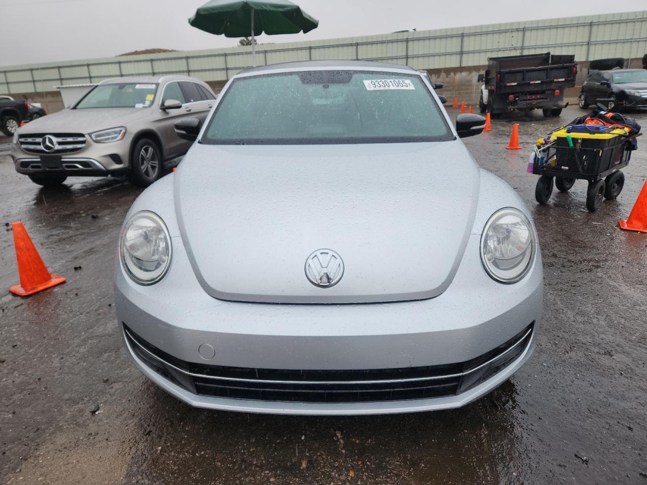 2013 VOLKSWAGEN Beetle