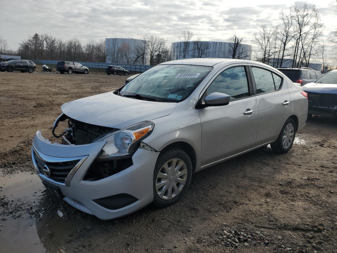 2017 NISSAN VERSA
