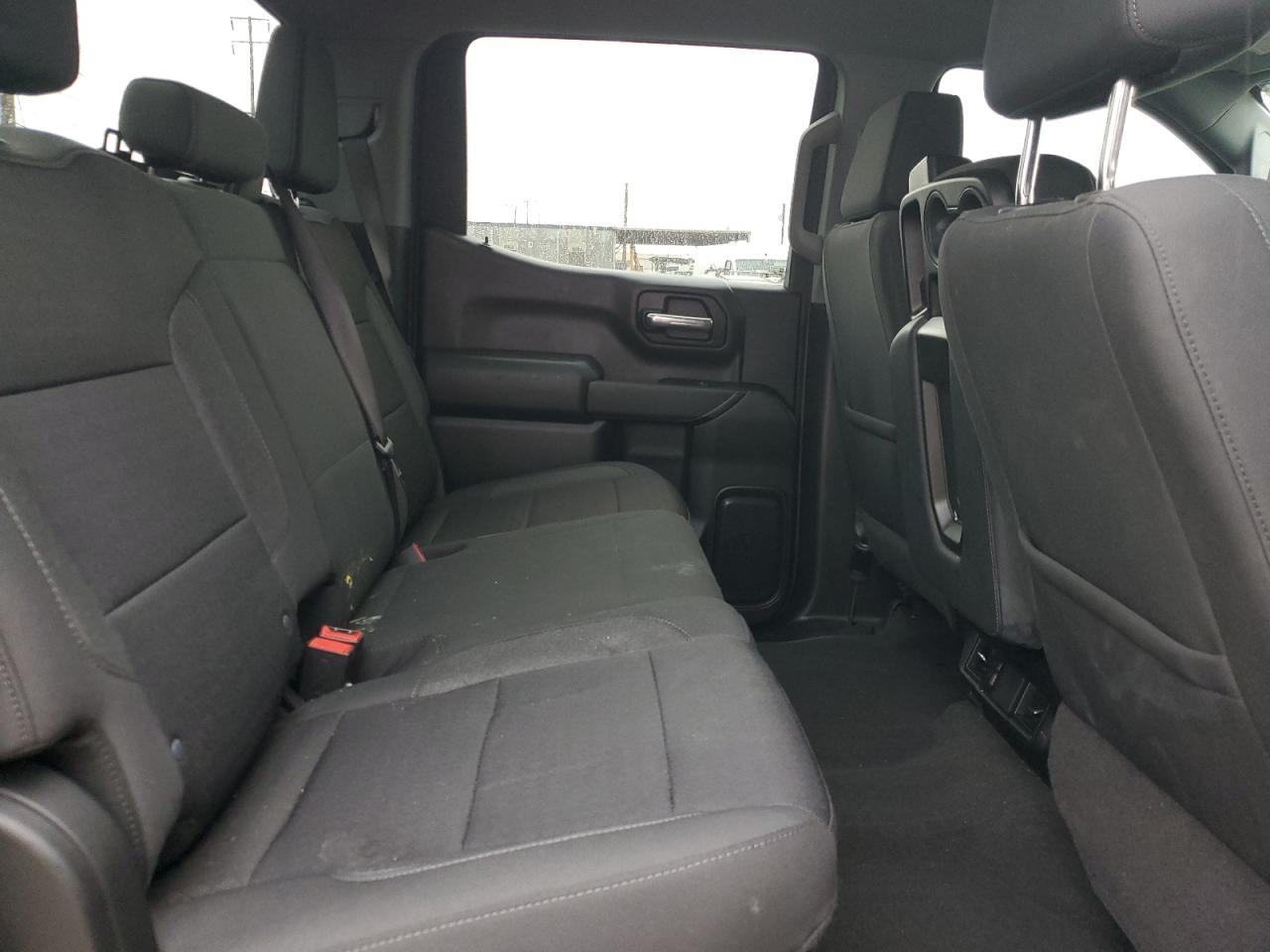 2024 GMC Sierra