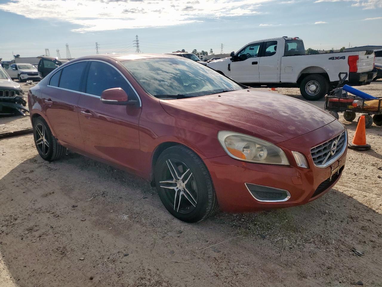 2013 VOLVO S60