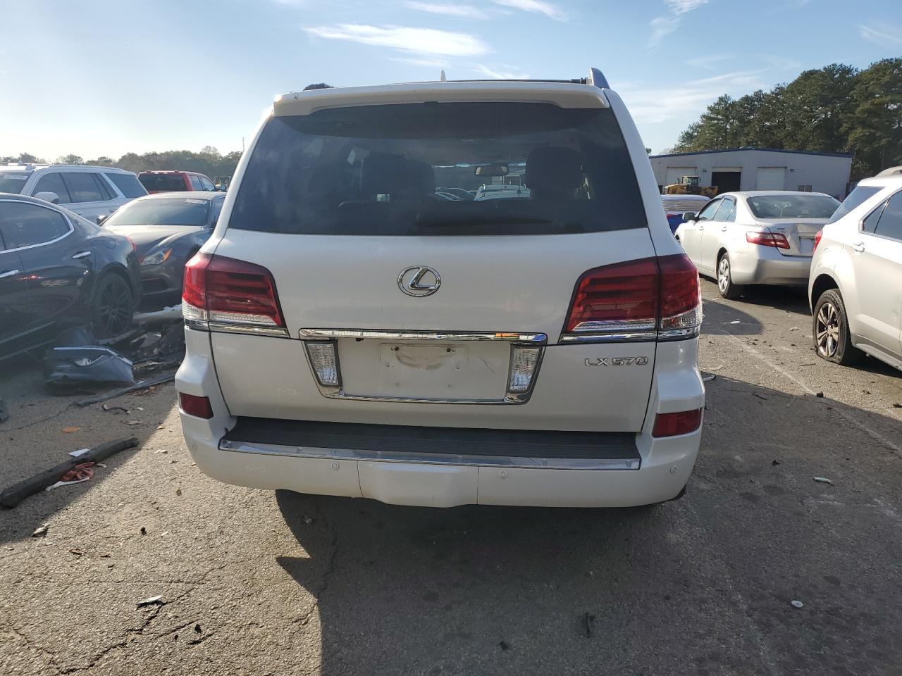 2013 LEXUS LX 570