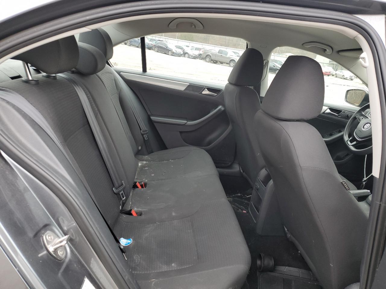 2016 VOLKSWAGEN JETTA