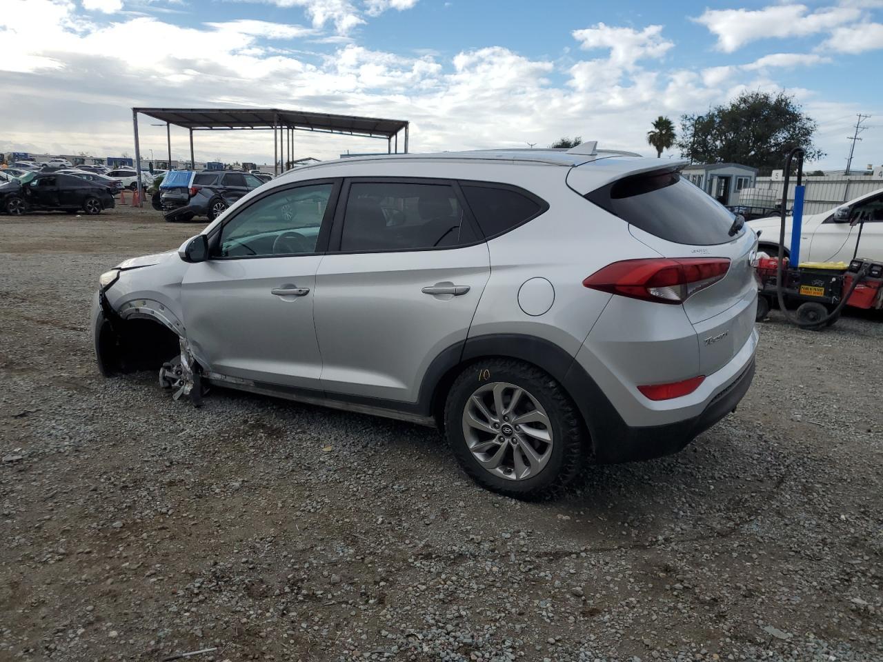 2018 HYUNDAI TUCSON
