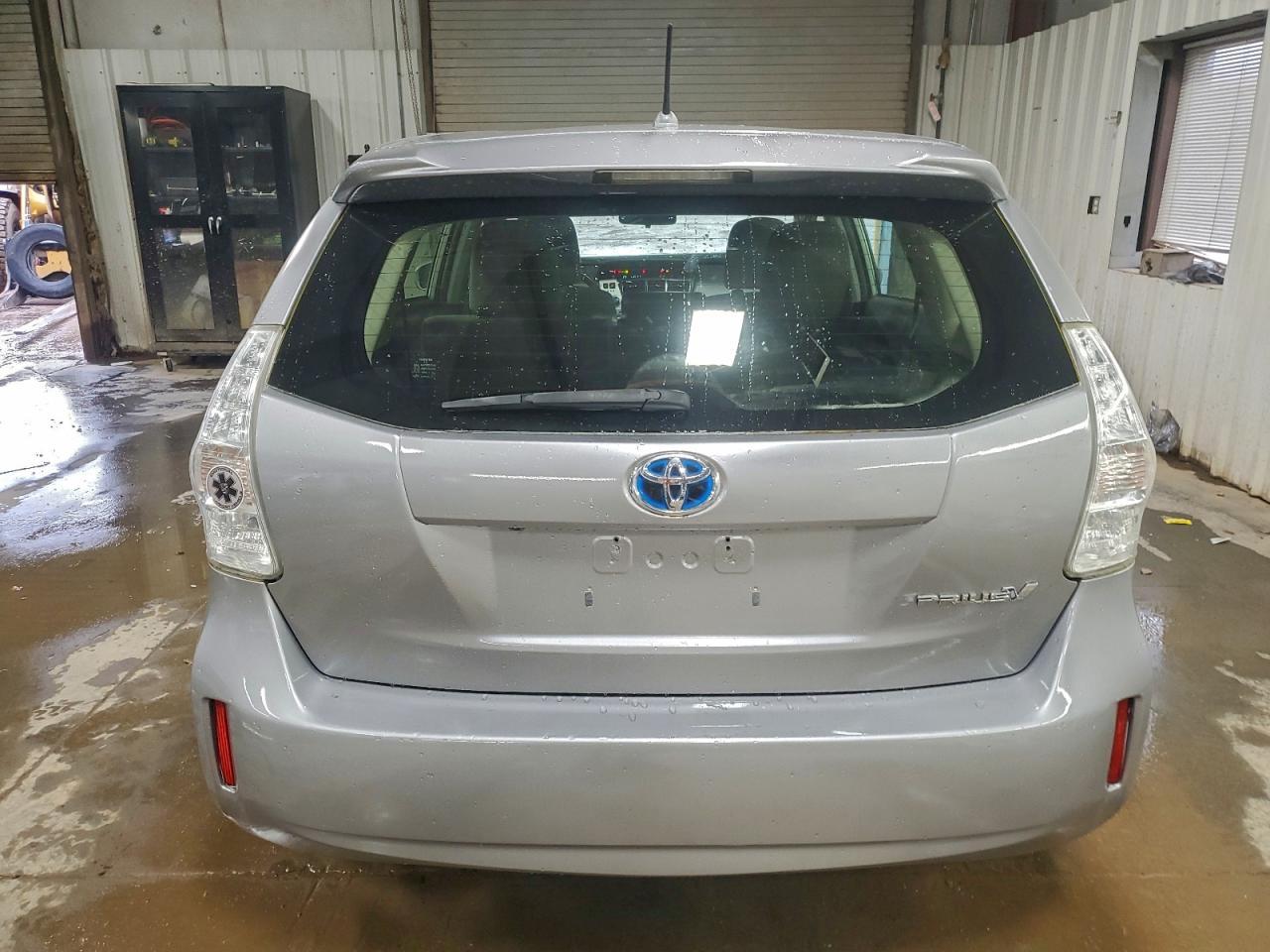 2014 TOYOTA PRIUS V