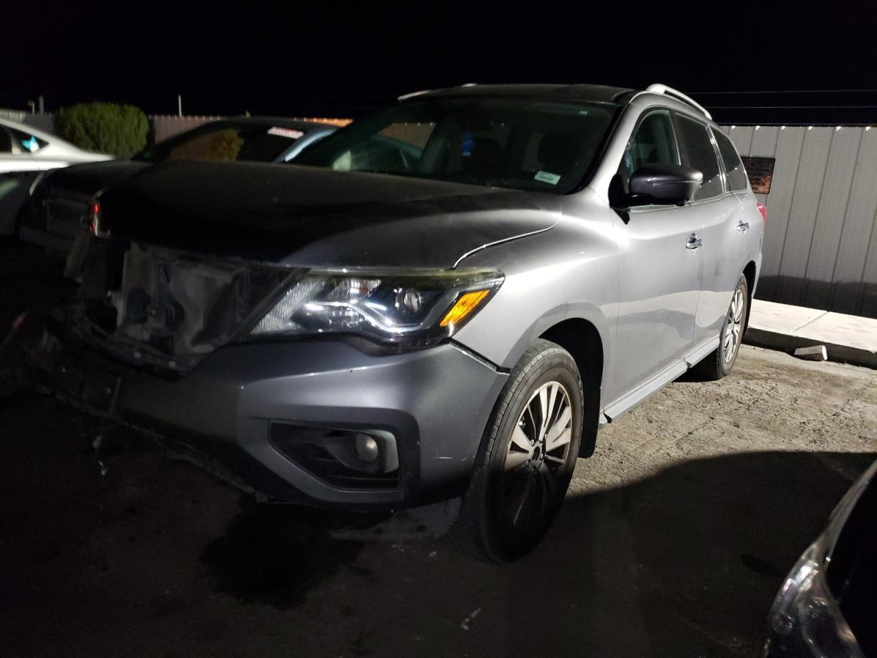 2017 NISSAN PATHFINDER
