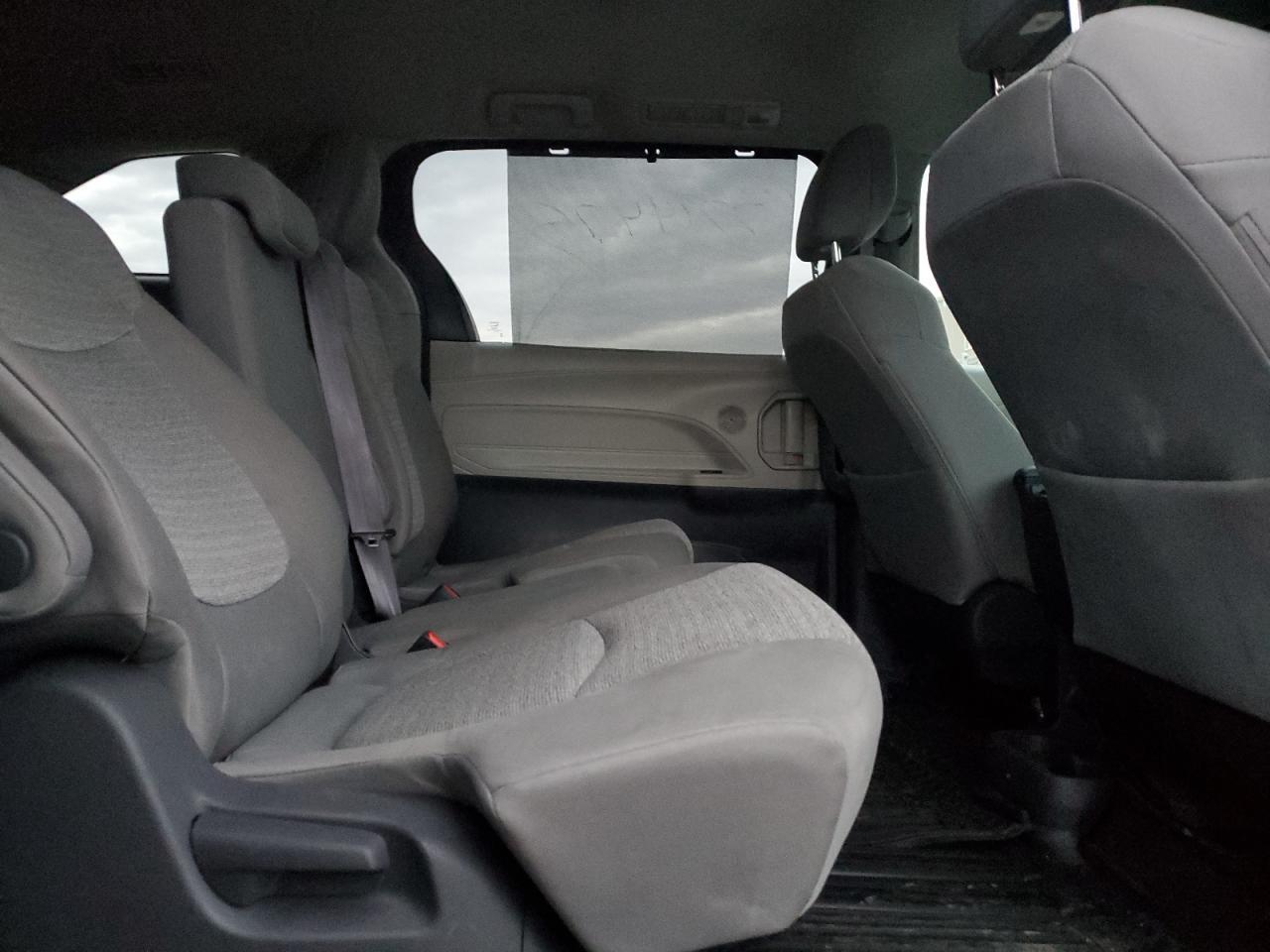 2021 TOYOTA SIENNA